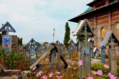 merry-cemetery-sapanta-maramures