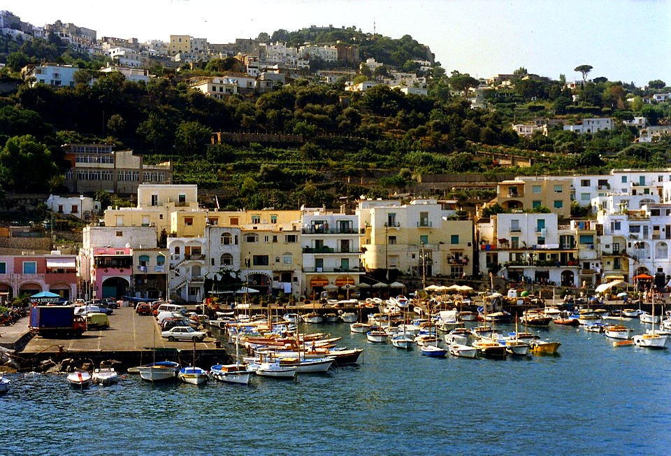 portul din Capri