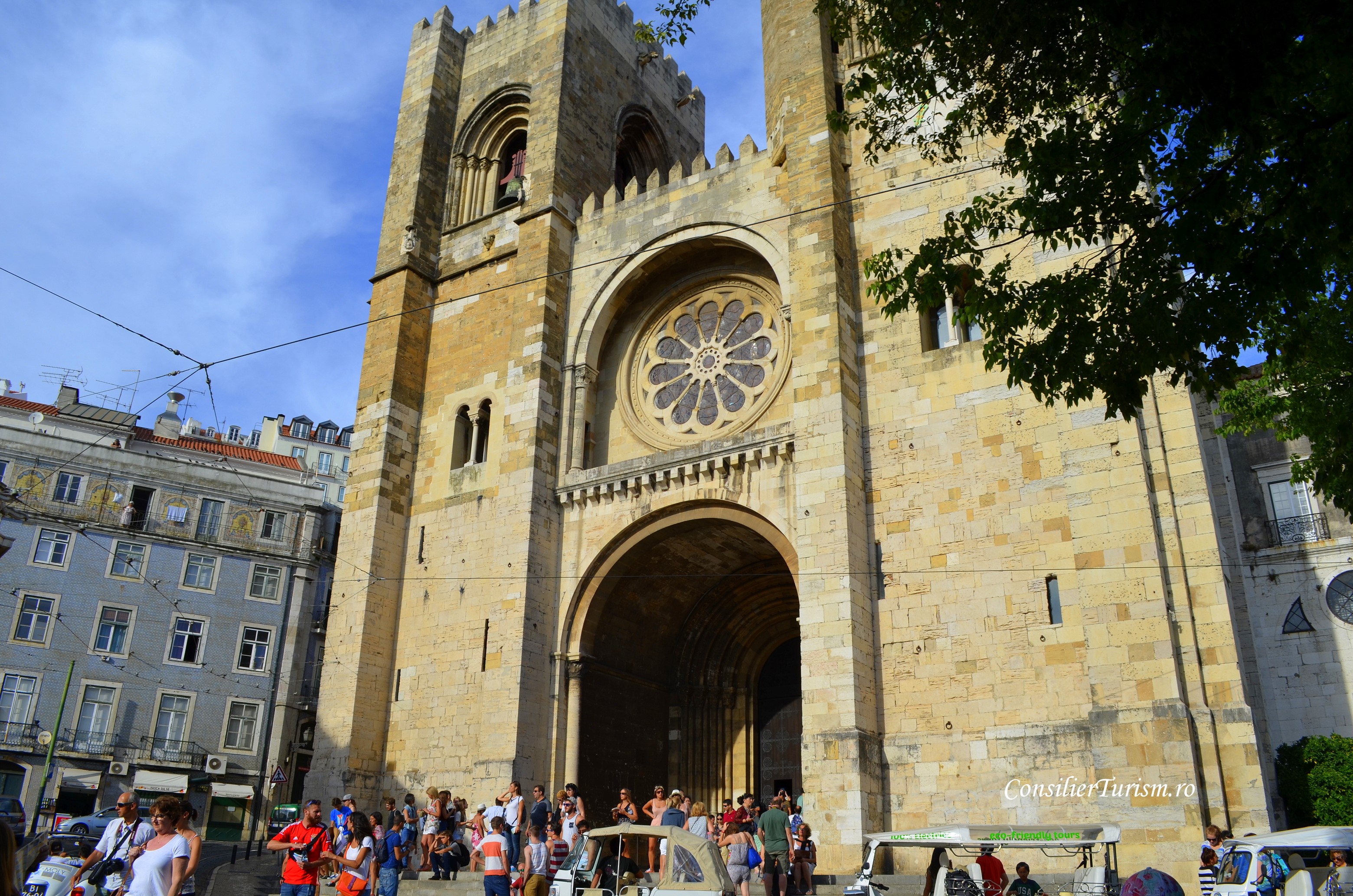 catedrala din Lisabona exterior