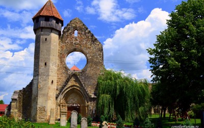 Vizitează Abația Cisterciană de la Cârța, un obiectiv unic în Europa